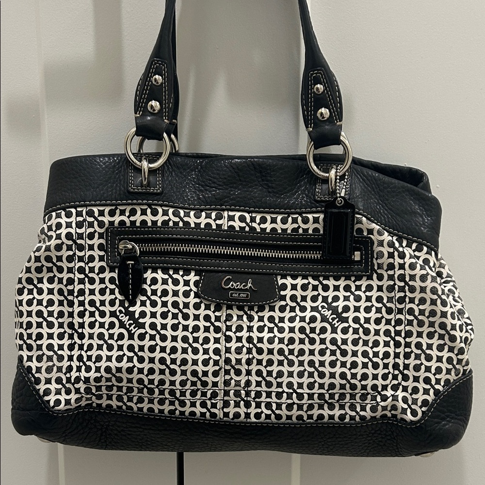 Coach Penelope Op Art Signature Bag